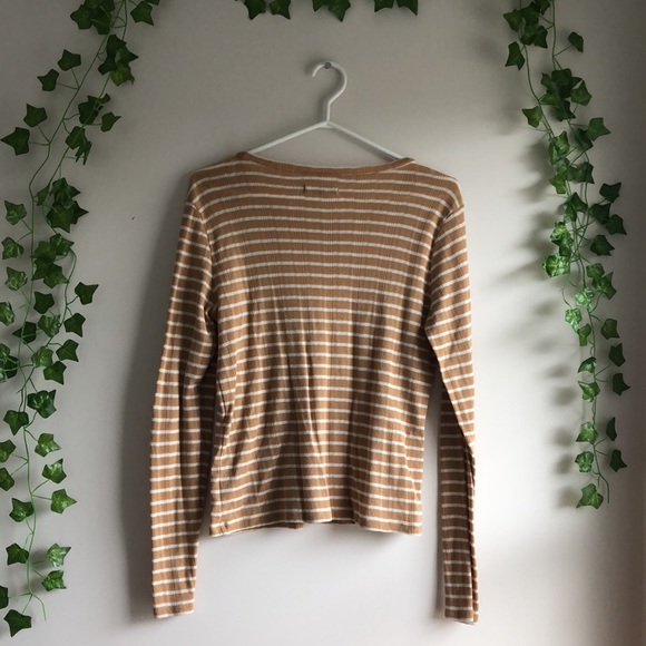 American Eagle long-sleeved yellow top - Picture 2 of 3